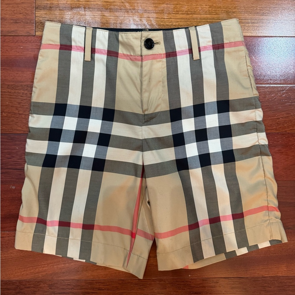 LIKE NEW Burberry Shorts